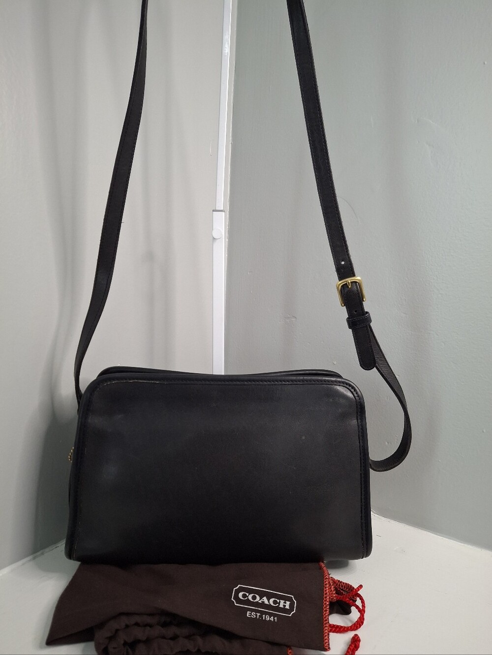 Coach 9814 Black Glove Tanned Leather Crossbody Bag USA Made Dust Bag